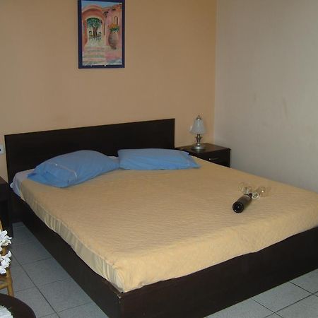 Acrotel Lily Ann Boutique Hotel 哈爾基季基州 外观 照片